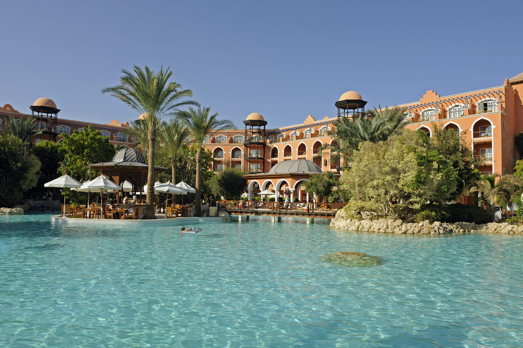 Luxus im Grand Resort Hurghada zum absoluten KRACHER-Preis: 7 Tage im TOP 4* Hotel mit All Inclusive & Flug NUR 384€