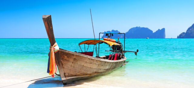 Paradiesisches Thailand: 13 Tage Phuket & Phi Phi Inseln in 4* Hotels inkl. Frühstück, Flug & Transfer für 1165€