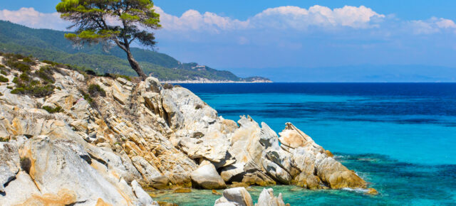 Griechenland-Traum: 8 Tage Chalkidiki ins 3* Hotel mit Junior-Suite & Flug ab 304€