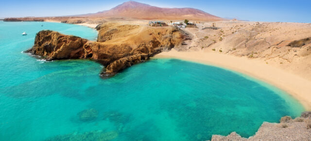 Traumhafte Kanaren: 8 Tage auf Lanzarote inkl. gutem 3* Hotel & Flug nur 256€