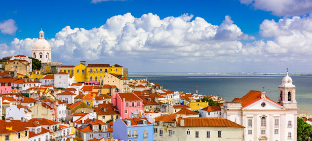 Portugals Hauptstadt: 4 Tage Lissabon im zentralen 3* Hotel mit Flug nur 98€