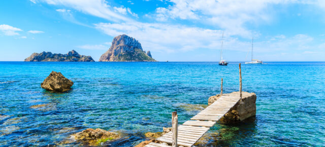 Life is good on Ibiza: 6 Tage ins strandnahe Hotel mit Frühstück, Flug & Transfer ab 424€