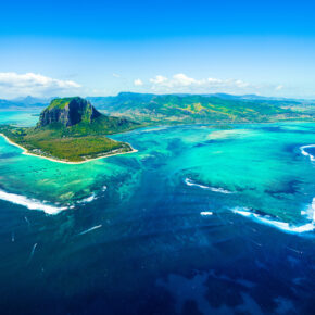 Ab ins Paradies: 9 Tage Mauritius im 5* Hotel mit Halbpension & Flug für NUR 1637€