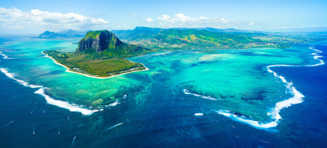 Ab ins Paradies: 9 Tage Mauritius im 5* Hotel mit Halbpension & Flug für NUR 1637€