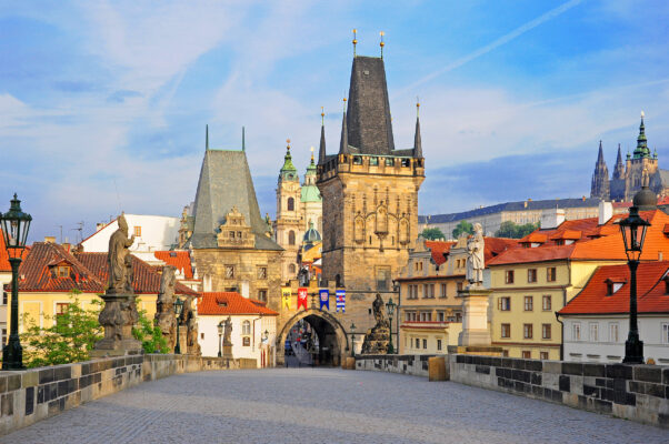 Tschechien Prag Karlsbrücke Tageslicht