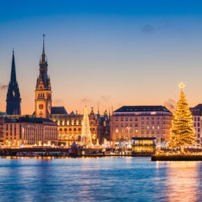 Weihnachtlicher Wintertrip nach Hamburg: 2 Tage im stylischen Moxy Hotel ab 78€