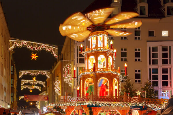 Dresden Weihnachtsmarkt Pyraide