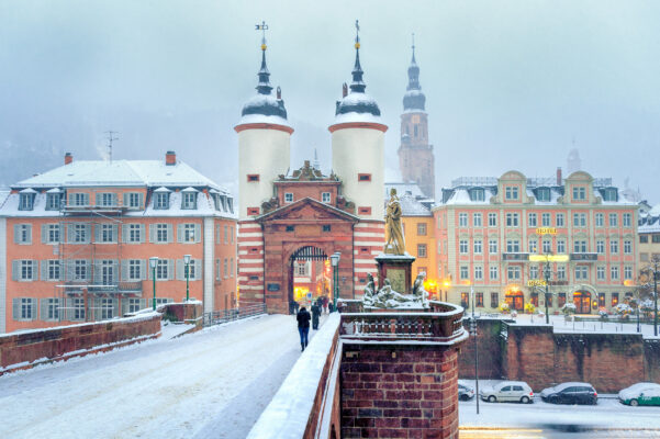 Heidelberg Bruecke Schnee