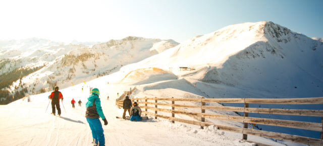 Packliste für den Skiurlaub: Die wichtigsten Utensilien auf einen Blick