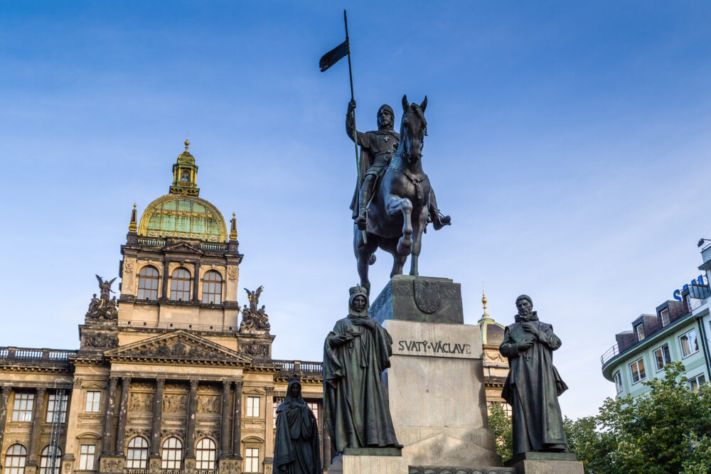 Tschechien Prag Nationalmuseum Statue