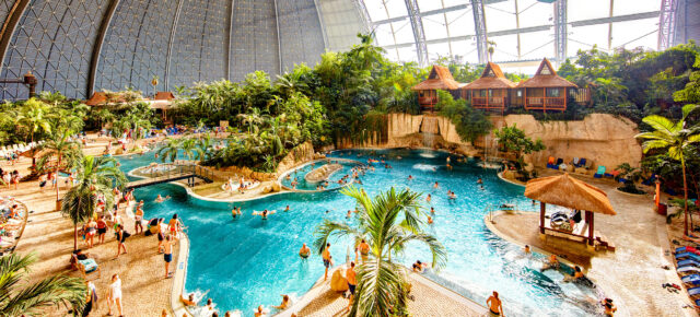 2 Tage Tropical Islands im Safarizelt mit täglichem Eintritt, Sauna & Frühstück nur 49€