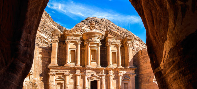 Entdeckertour in Jordanien: 8-tägige Rundreise mit Unterkünften, Flügen, Transfers, Halbpension & Extras für 1699€