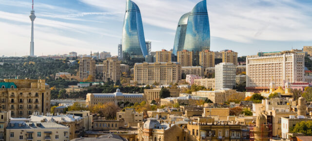 Aserbaidschan: 8 Tage in der Metropole Baku im guten 5* Hotel inkl. Flug für nur 276€