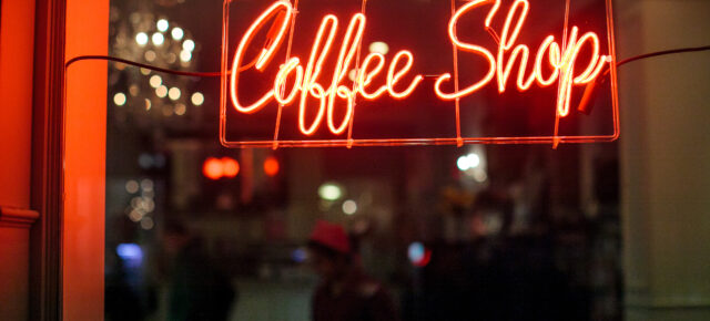 Amsterdam: Bürgermeisterin zieht Coffeeshop-Verbot für Touristen in Betracht