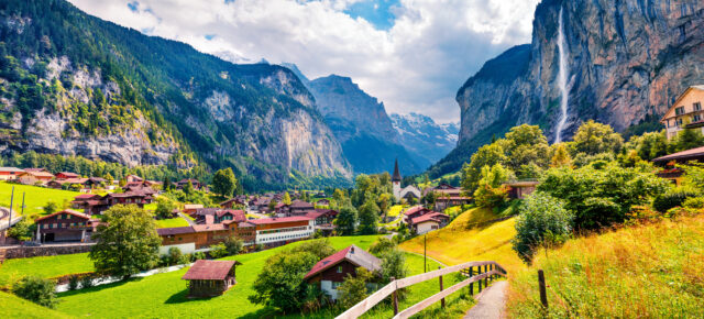 Schweiz: Eröffnung des längsten Baumwipfelpfads der Welt