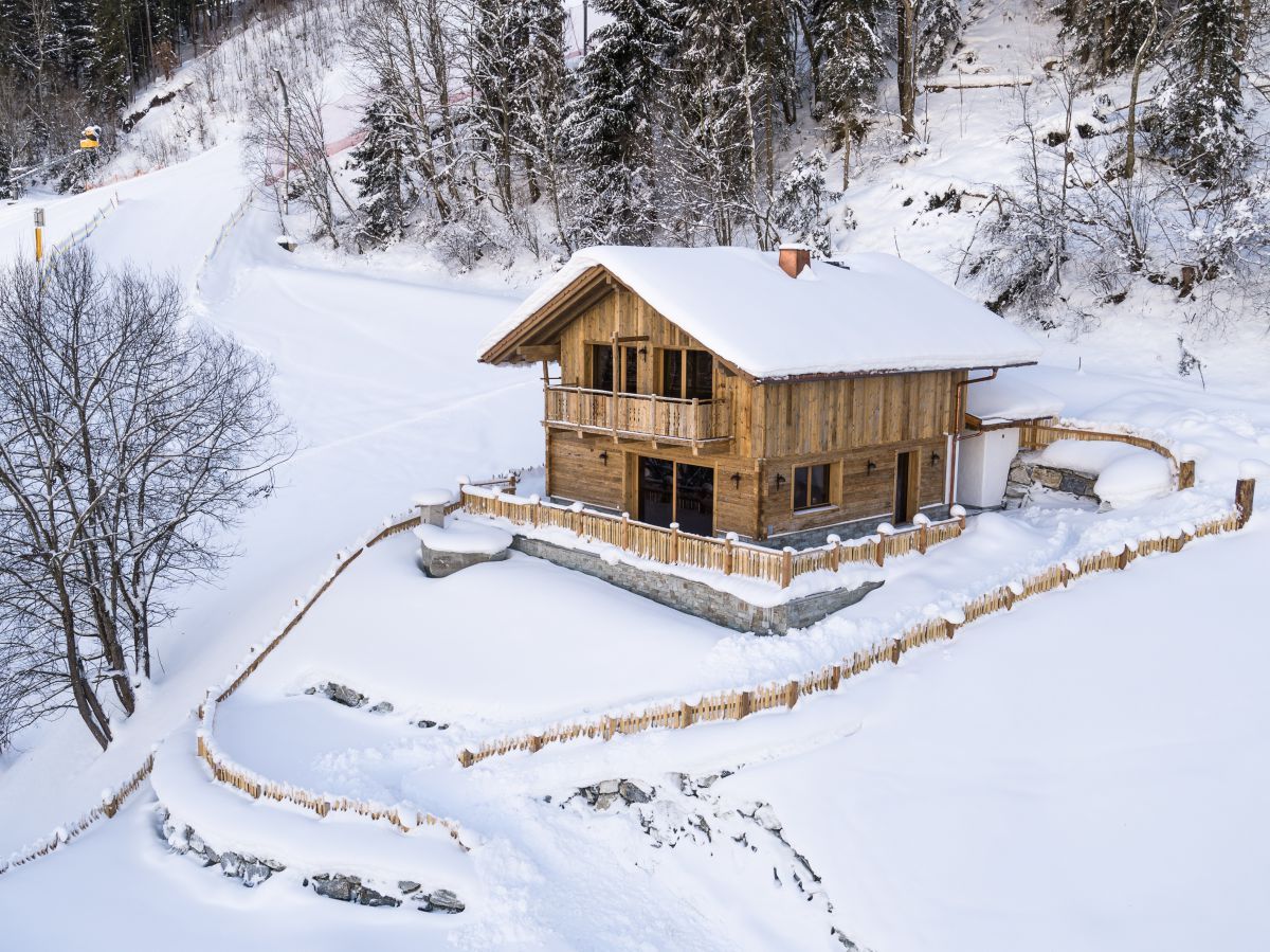 Direkt an der Piste 8 Tage im Ferienhaus in Österreich