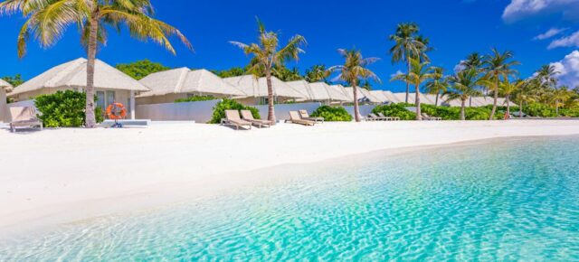 Malediven: 8 Tage im 5* TUI BLUE Olhuveli Romance mit Vollpension, Flug & Transfer für 3882€