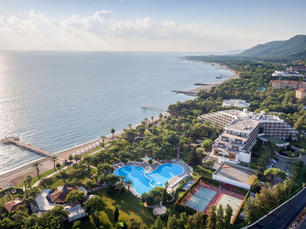 Luxusurlaub: 8 Tage Antalya im tollen 5* TUI Magic Life Hotel mit All Inclusive, Flug & Transfer nur 598€