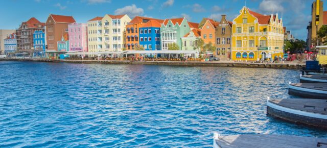 Willemstad auf Curaçao: Die besten Tipps, Strände & Sehenswürdigkeiten