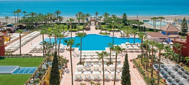 Strandurlaub in Spanien: 6 Tage Málaga im TOP 4* Iberostar Hotel, Halbpension & Flug ab 773€