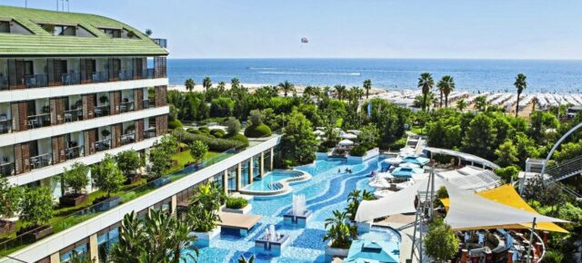 Türkei: 8 Tage im TOP 5* Adults-only-Hotel mit All Inclusive, Flug, Transfer & Zug für nur 593€