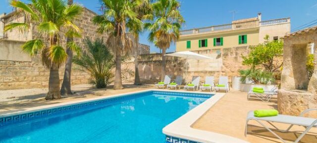 Perfekter Mallorca-Urlaub für Dich & Deine Liebsten: 8 Tage in toller Finca für 10 Personen nur 166€ p.P.