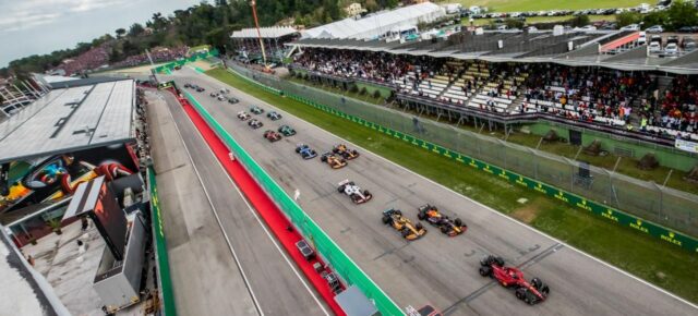 Formel 1 in Italien: 3 Tage zum Grand Prix der Emilia-Romagna inkl. Premium Hotel nach Wahl & Frühstück ab 149€