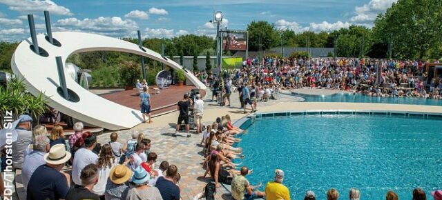 Schnell sein: Zu Gast im ZDF Fernsehgarten! Tickets mit 2 Tagen im Hotel inkl. Frühstück & Eintritt ab 78€