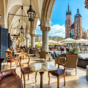 Krakau Rynek Głowny mit Blick auf die Maria Basilika