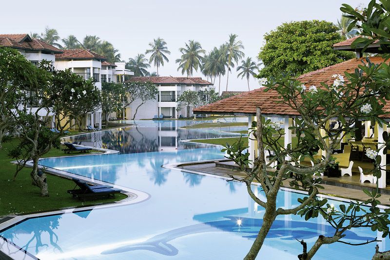 sri-lanka-club-dolphin-1