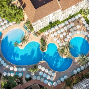 Mallorca-Familien-Schnäppchen: 6 Tage im TOP 4* Hotel mit Frühstück, Flug & Transfer nur 1416€ pro Familie