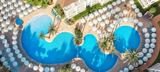 Mallorca-Familien-Schnäppchen: 6 Tage im TOP 4* Hotel mit Frühstück, Flug & Transfer nur 1416€ pro Familie