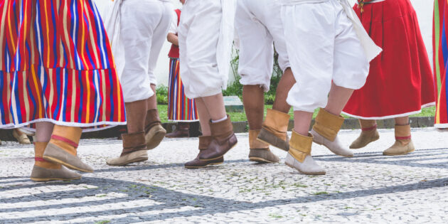 Portugal Madeira close feet dancing