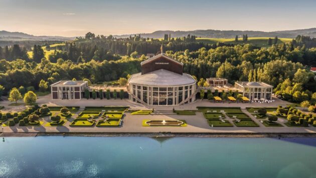 Festspielhaus Neuschwanstein in Füssen