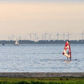 Urlaub in Holland am Wasser: Die schönsten Badeseen und Wassersportaktivitäten in Das andere Holland