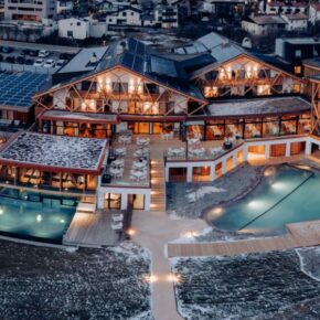 Wellness-Luxus in Südtirol: 4 Tage im TOP 4.5* Hotel mit Halbpension & Spa ab 521€